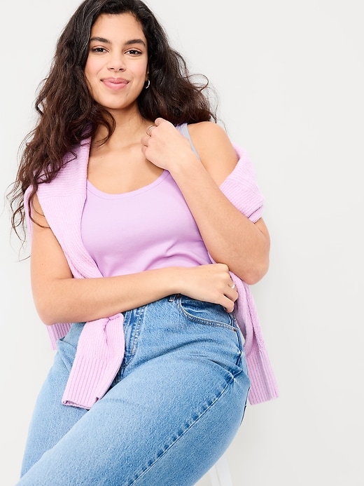 L'image numéro 3 présente Camisole Première couche côtelée à encolure dégagée