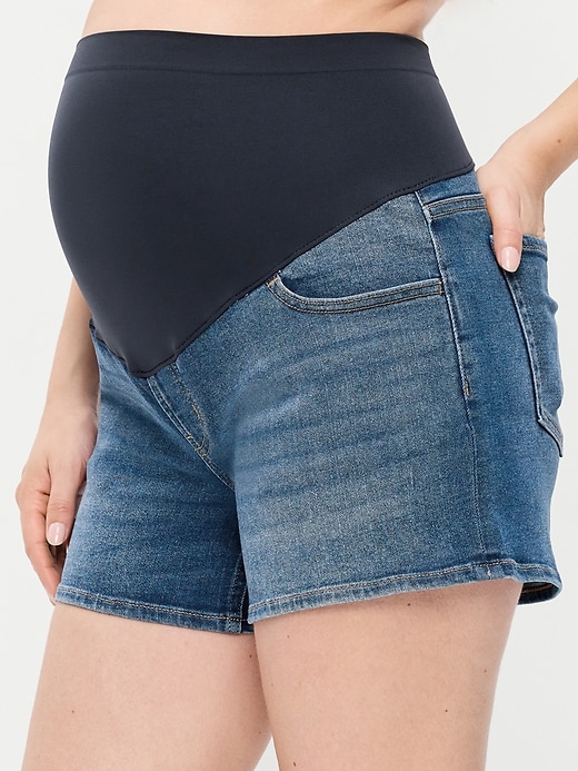 L'image numéro 5 présente Short Wow à panneau couvrant de maternité, entrejambe de 10 cm