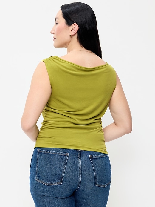 L'image numéro 6 présente Haut ruché à encolure fendue