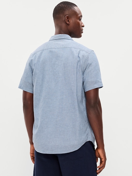 L'image numéro 2 présente Chemise classique passe-partout en mélange de lin