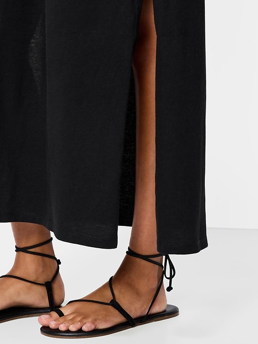 L'image numéro 5 présente Robe longue rétro à col rond