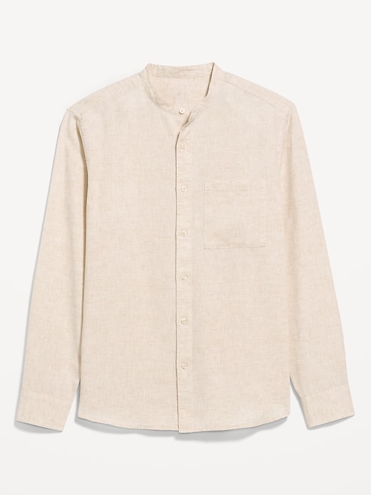 L'image numéro 4 présente Chemise coupe classique à col à bande en mélange de lin