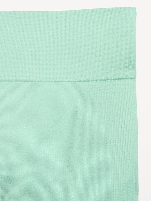 L'image numéro 3 présente Legging performance PowerSoft ajusté sans coutures à taille haute longueur 7/8 pour fille