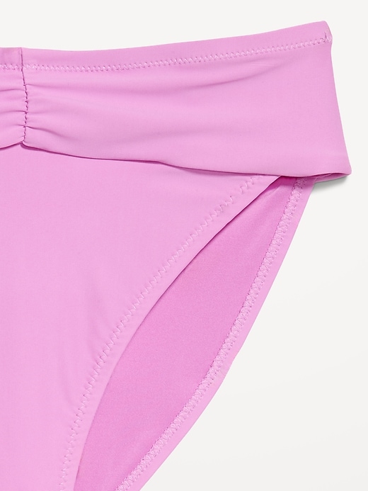 L'image numéro 9 présente Culotte de bikini cintrée à taille haute