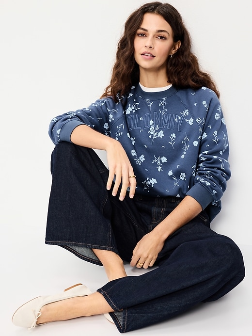 Image number 3 showing, Vintage Crew-Neck Logo-Graphic Sweatshirt