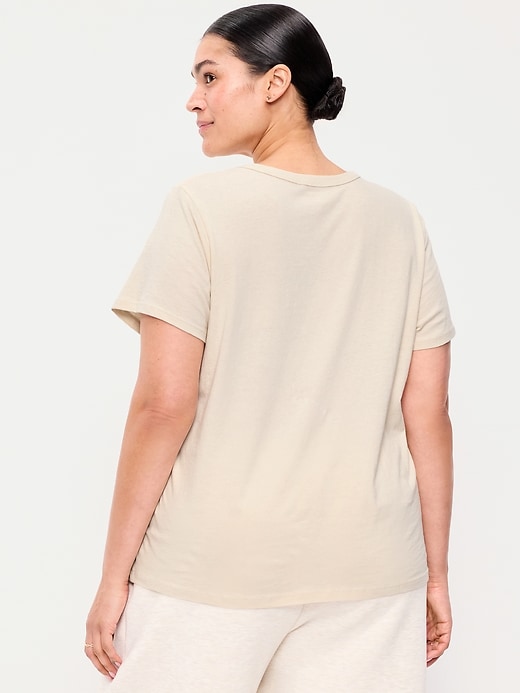 L'image numéro 4 présente T-shirt passe-partout ras du cou à imprimé