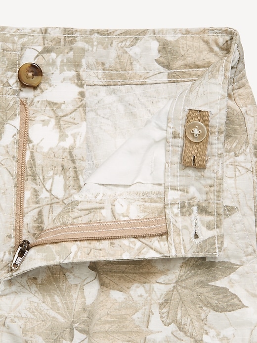 L'image numéro 5 présente Short cargo indéchirable coupe généreuse longueur genou pour garçon