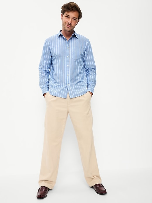 L'image numéro 3 présente Chemise passe-partout coupe classique en popeline à rayures