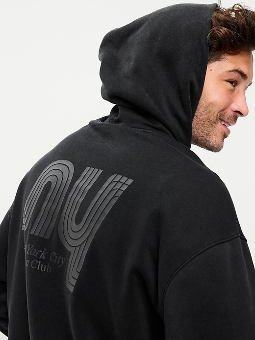 L'image numéro 3 présente Chandail à capuchon court surdimensionné délavé