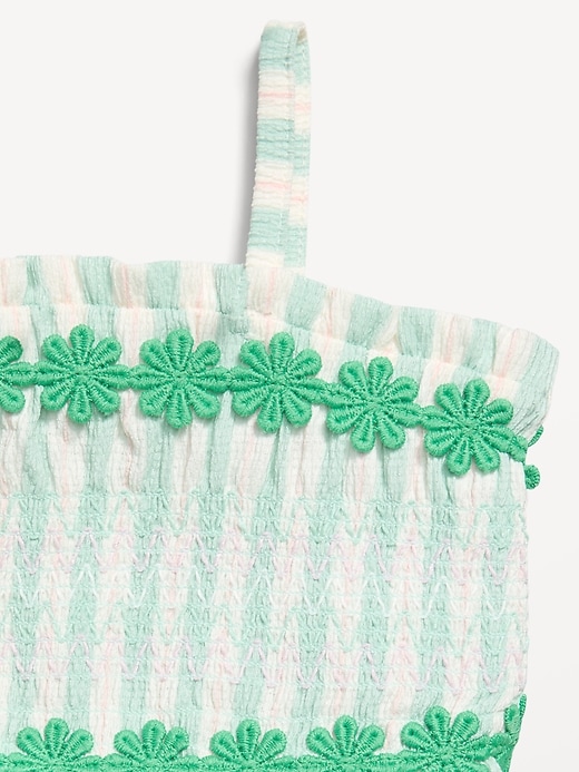 L'image numéro 3 présente Ensemble pantalon et haut froissé à smocks sans manches pour toute-petite