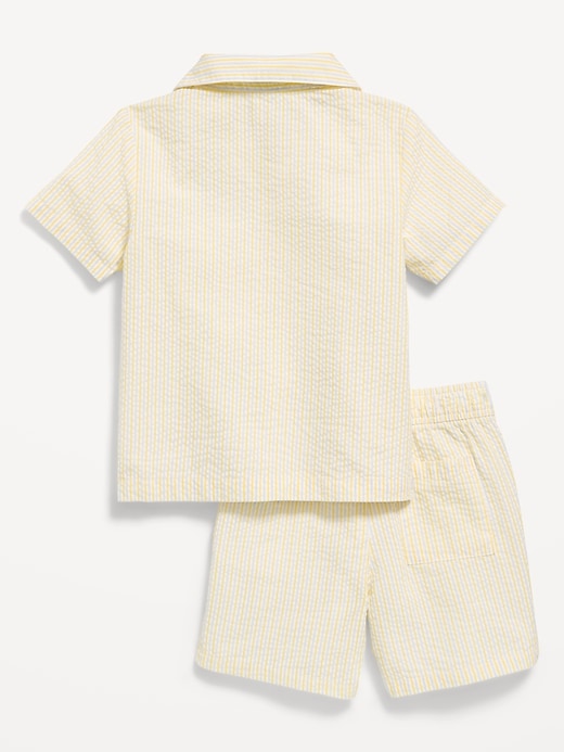 L'image numéro 2 présente Ensemble avec short et chemise à manches courtes en tissu texturé pour tout-petit
