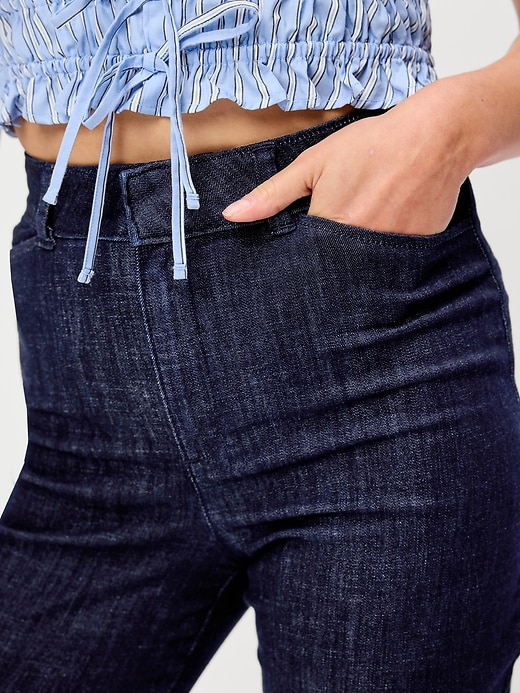 L'image numéro 4 présente Pantalon Pixie droit à taille haute