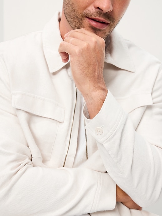 L'image numéro 5 présente Veste utilitaire en mélange de lin léger