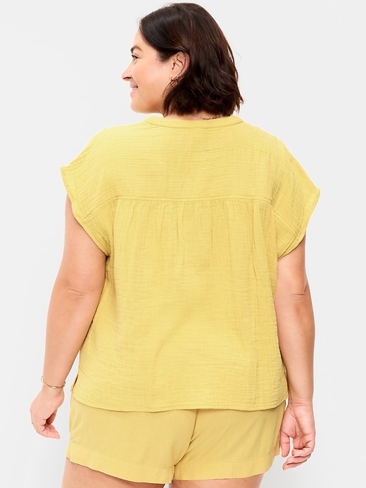 Image number 7 showing, Short-Sleeve Crinkle Gauze Popover Top