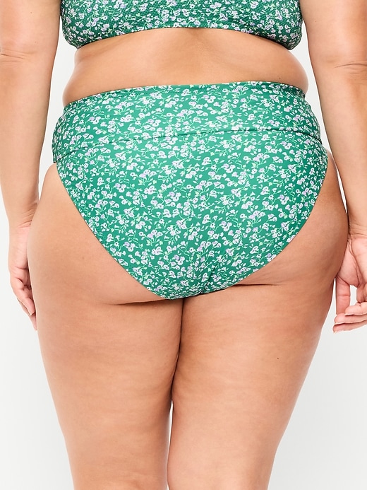 L'image numéro 6 présente Culotte de bikini cintrée à taille haute