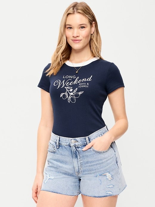 L'image numéro 4 présente T-shirt ajusté court moulant