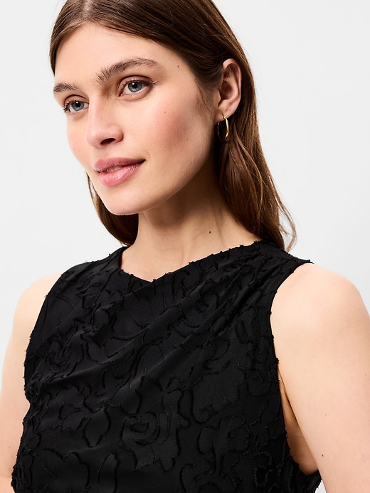 L'image numéro 3 présente Robe mi-longue en jersey drapée sur le côté