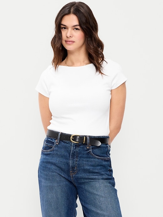 L'image numéro 6 présente T-shirt ajusté à encolure bateau