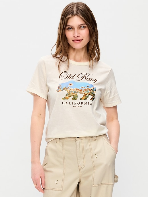 Image number 1 showing, Crew-Neck Logo-Graphic T-Shirt