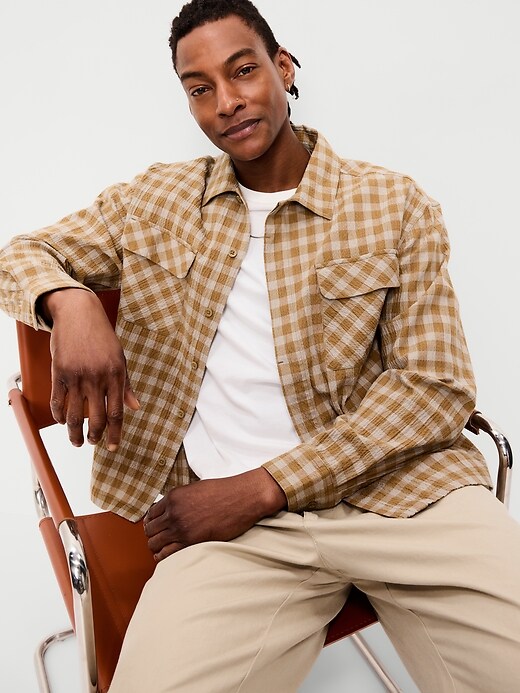 L'image numéro 3 présente Chemisier ample et court