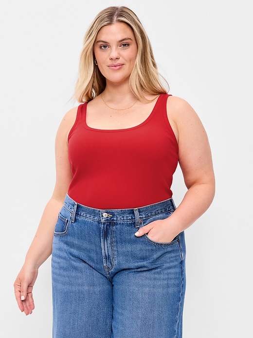 L'image numéro 7 présente Camisole Première couche côtelée à encolure dégagée