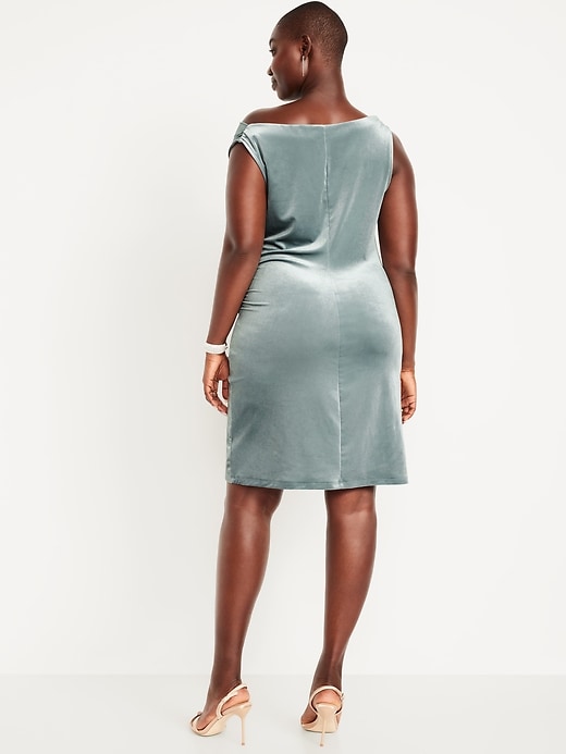 Image number 8 showing, Off-the-Shoulder Ruched Velvet Mini Dress