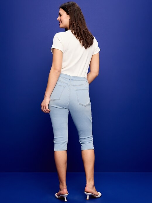 Image number 7 showing, High-Waisted Wow Capri Jeans