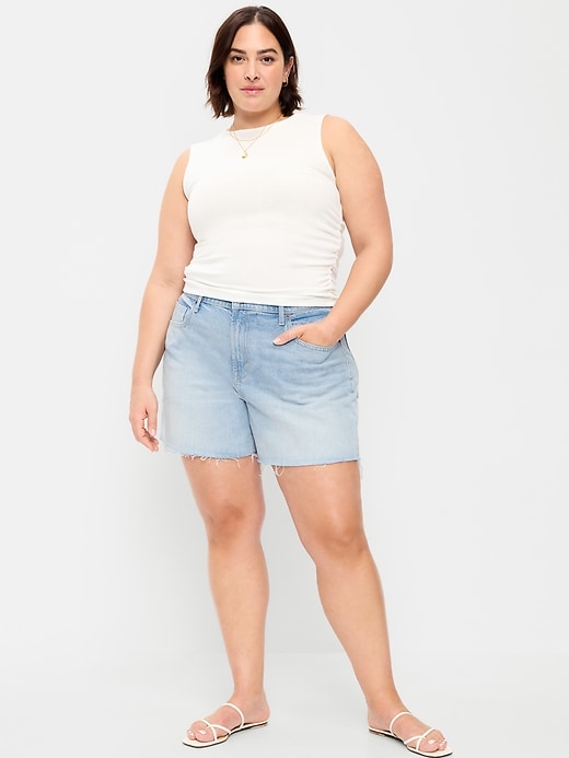 Image number 5 showing, High-Waisted Wow Baggy Jean Shorts -- 5-inch inseam