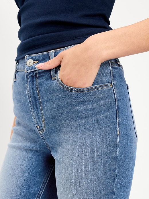 Image number 5 showing, High-Waisted Wow Capri Jeans