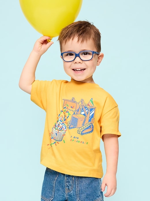 Image number 1 showing, Oversized Short-Sleeve Birthday Graphic T-Shirt for Toddler Boys