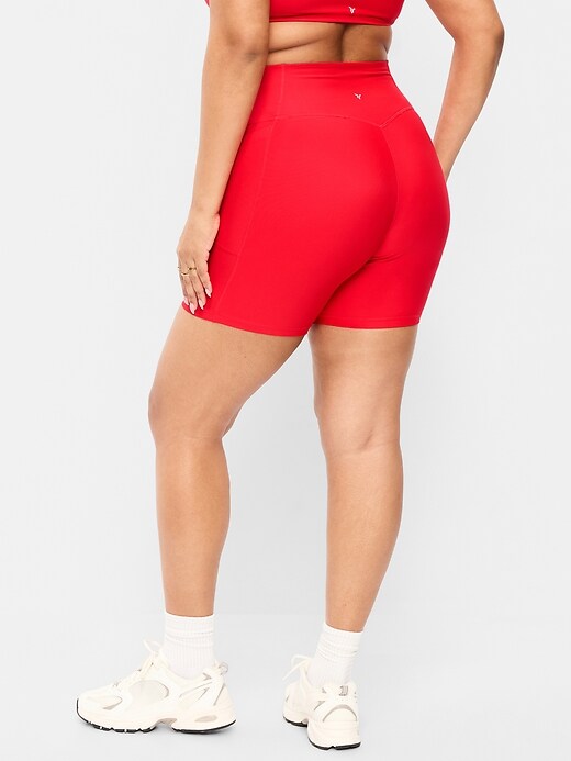 Image number 4 showing, Extra-High Waisted PowerSoft Boundless Pocket Biker Shorts-- 6-inch inseam - No Front Seam