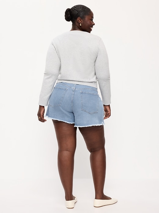 Image number 5 showing, Curvy High-Waisted OG Jean Cut-Off Shorts -- 4-inch inseam