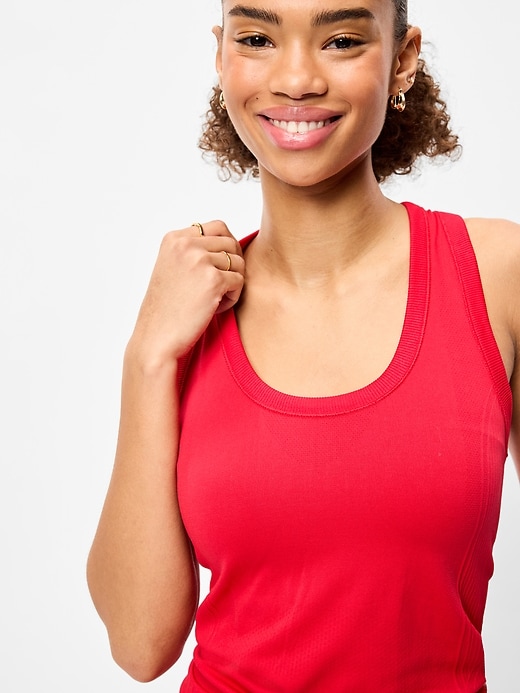 L'image numéro 4 présente Camisole ajustée Fluidité sans coutures