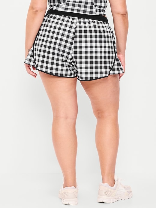 L'image numéro 7 présente Short de course StretchTech à taille mi-basse, entrejambe de 7,5 cm