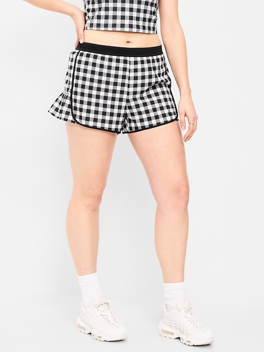 L'image numéro 3 présente Short de course StretchTech à taille mi-basse, entrejambe de 7,5 cm