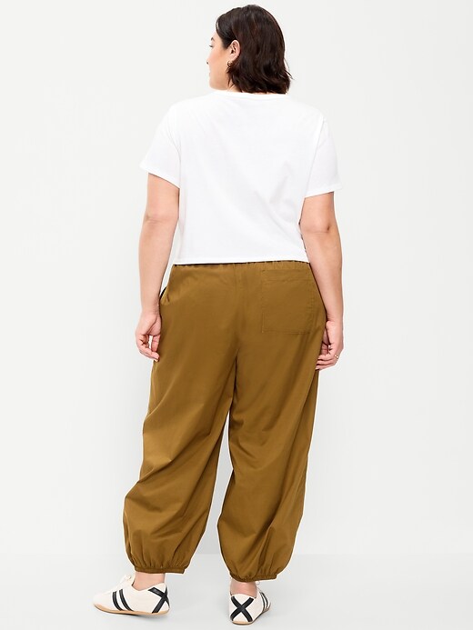 L'image numéro 8 présente Pantalon parachute léger à taille extensible de pyjama