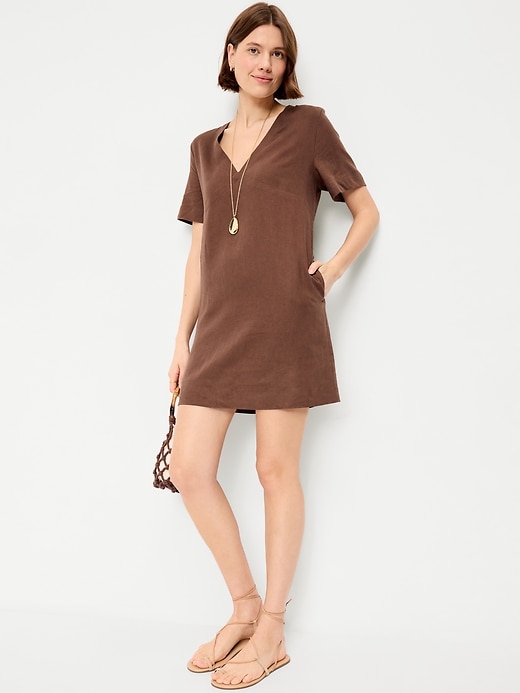 Image number 3 showing, Short-Sleeve V-Neck Mini Shift Dress