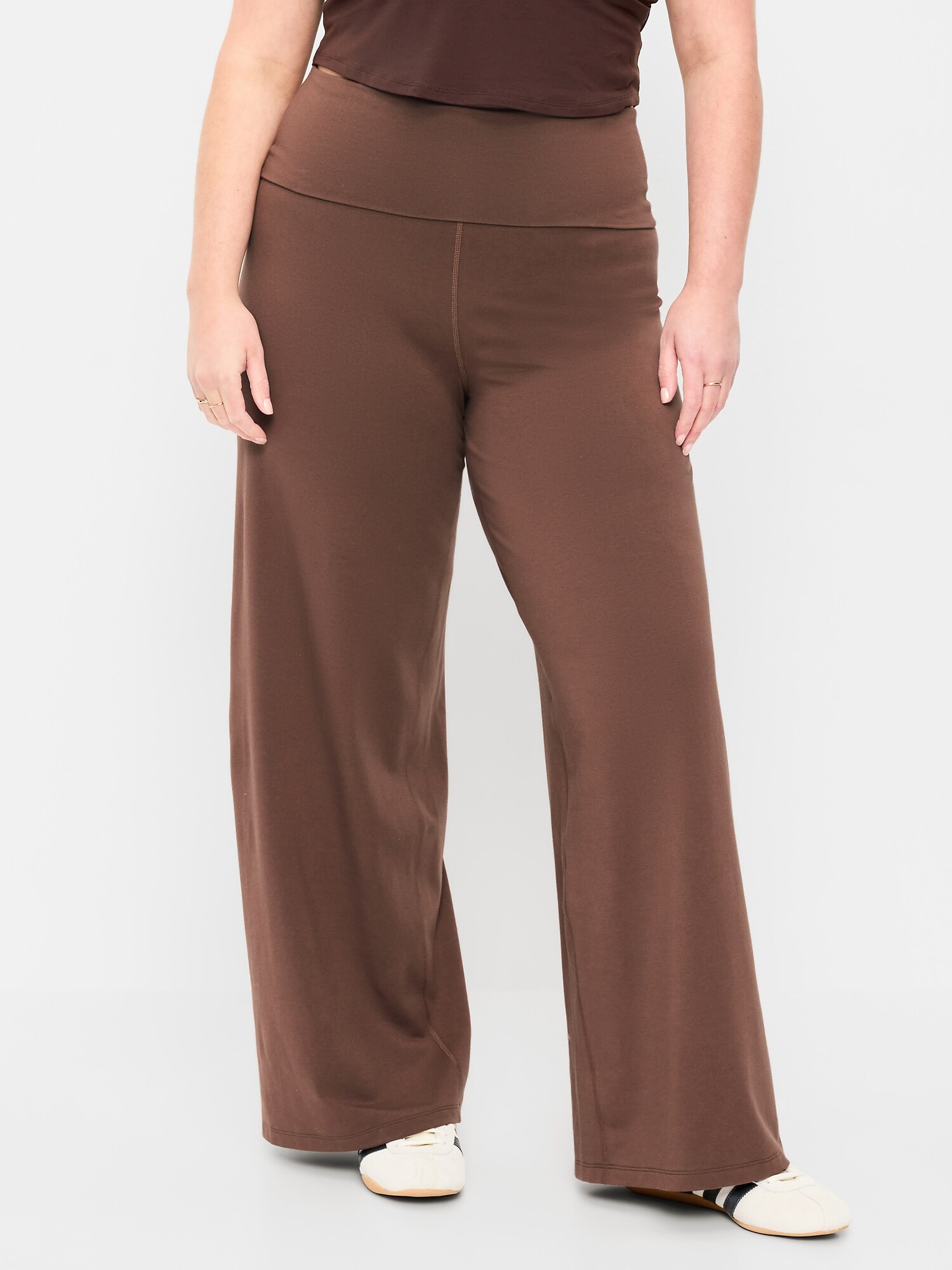 L'image numéro 3 présente Pantalon PowerChill jambe large à taille haute et rabattable