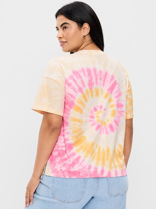 L'image numéro 6 présente T-shirt ras du cou rétro pour femme