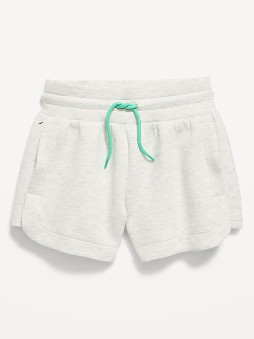 L'image numéro 4 présente Short en molleton raffiné à taille haute pour fille