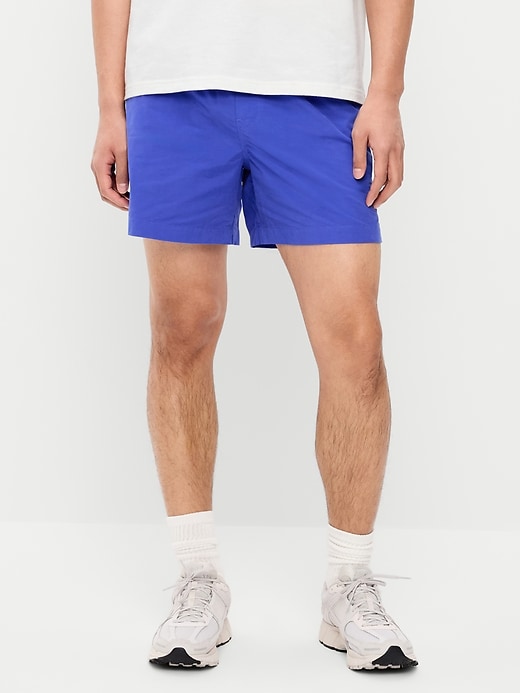 L'image numéro 2 présente Short de Pantalon de jogging uni − entrejambe de 5 pouces