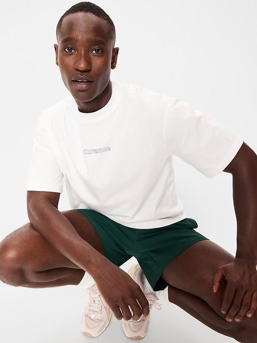 Image number 3 showing, Heavyweight Graphic Cropped T-Shirt