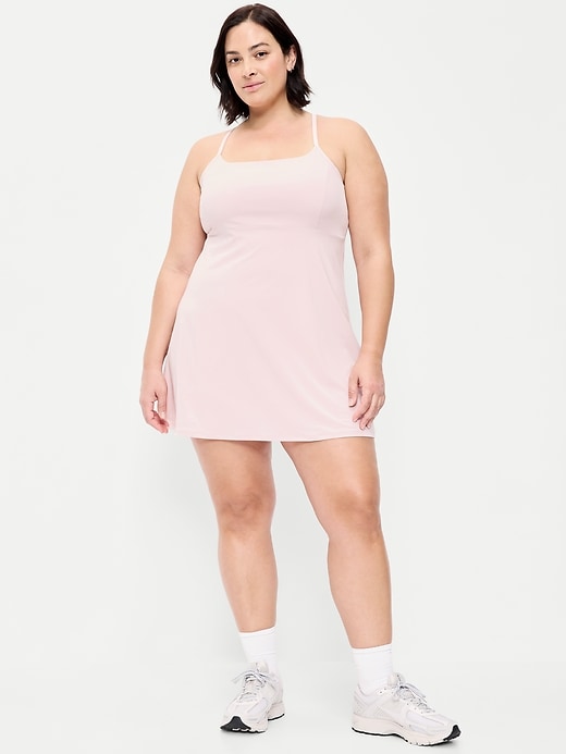 L'image numéro 5 présente Robe de tennis tissée extensible à dos nageur