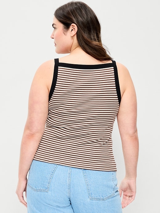 L'image numéro 6 présente Camisole tablier ajustée