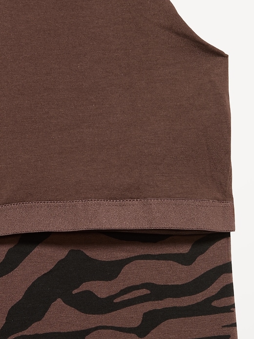 L'image numéro 4 présente Haut bain de soleil à col cagoule