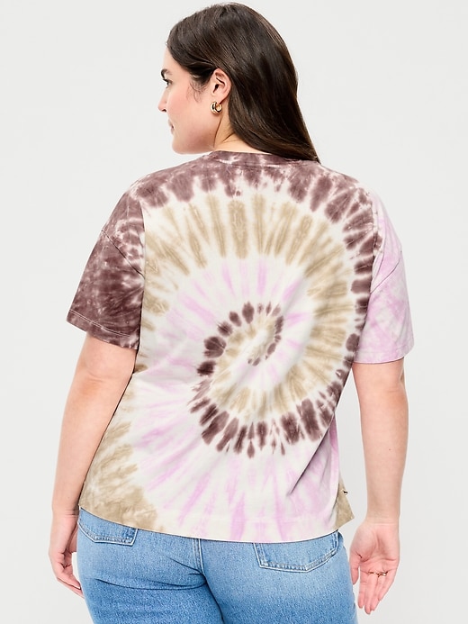 L'image numéro 6 présente T-shirt ras du cou rétro pour femme