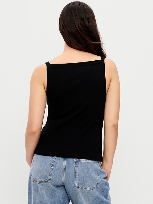 L'image numéro 6 présente Camisole tablier ajustée