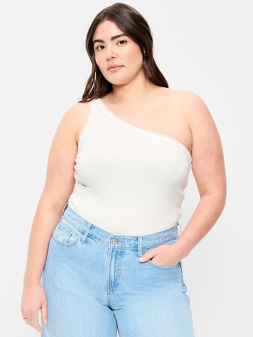 L'image numéro 2 présente Camisole monobretelle côtelée