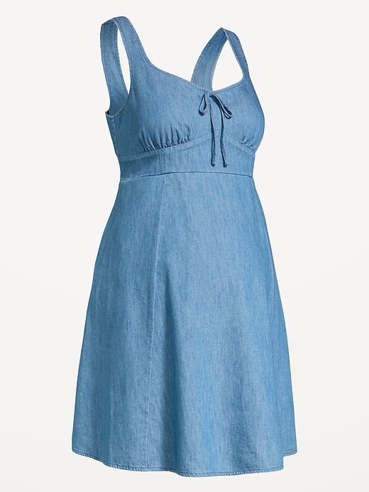 L'image numéro 4 présente Robe-camisole courte ajustée et évasée de maternité