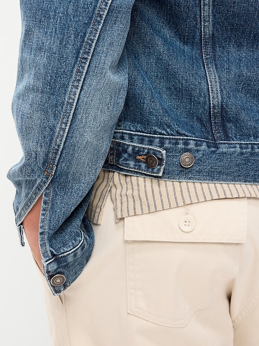 L'image numéro 6 présente Veste de camionneur en denim